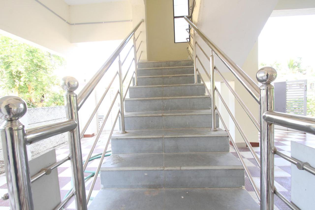 Naadi Family Homestay Thanjavur ภายนอก รูปภาพ