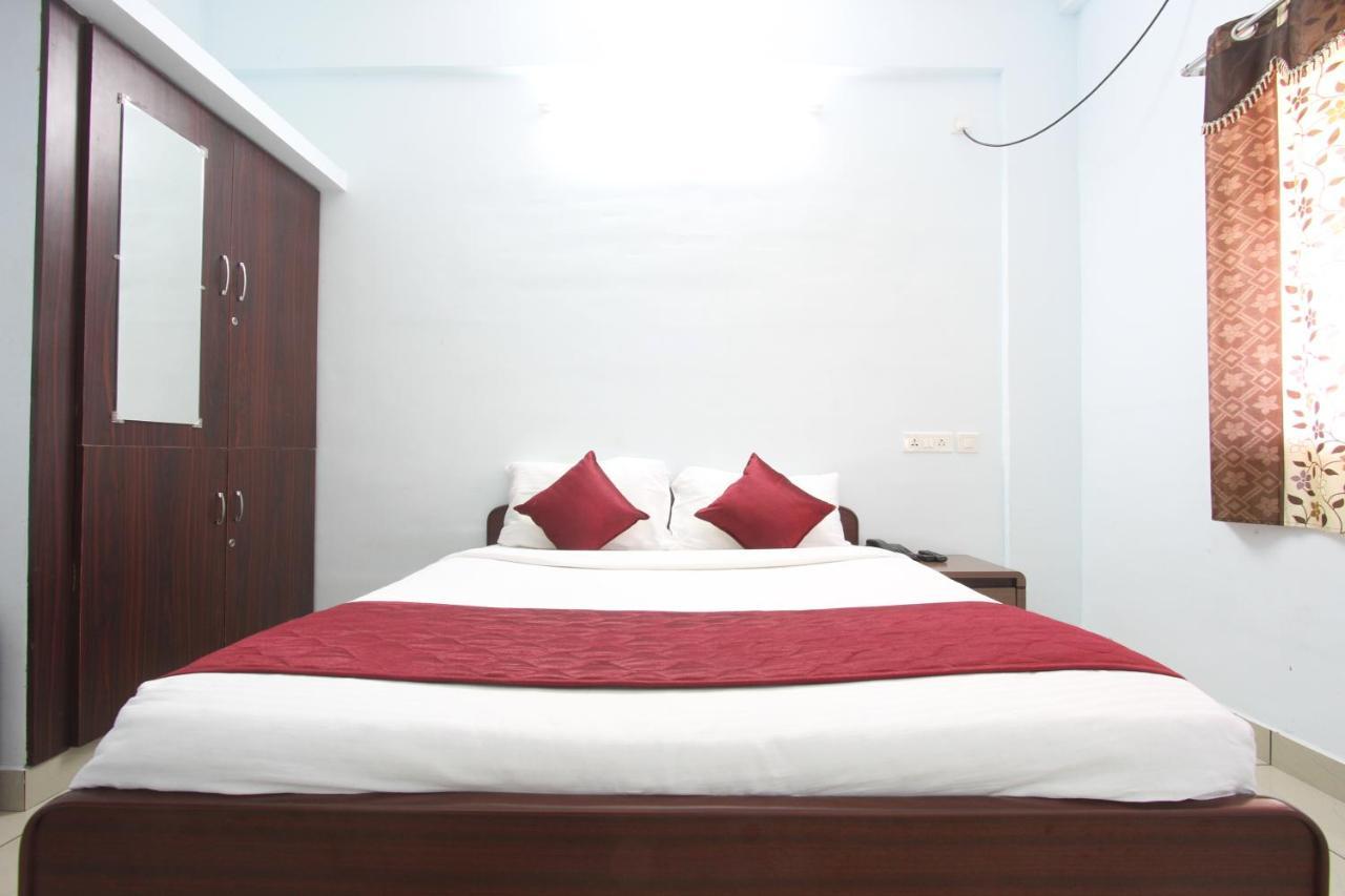 Naadi Family Homestay Thanjavur ภายนอก รูปภาพ